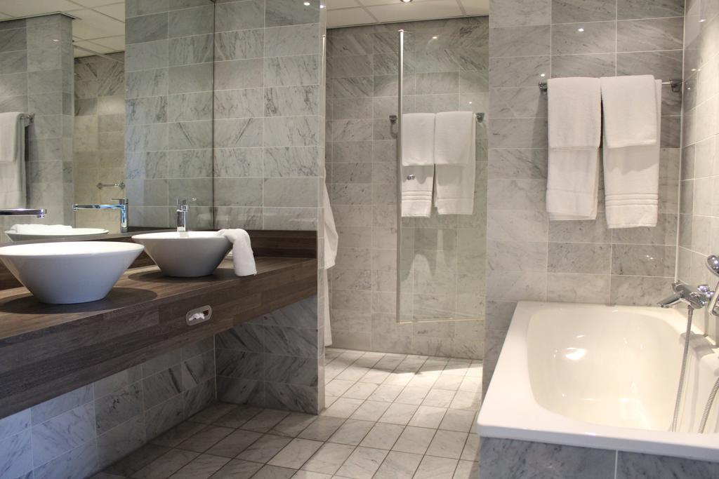 City Hotel โอส ภายนอก รูปภาพ
