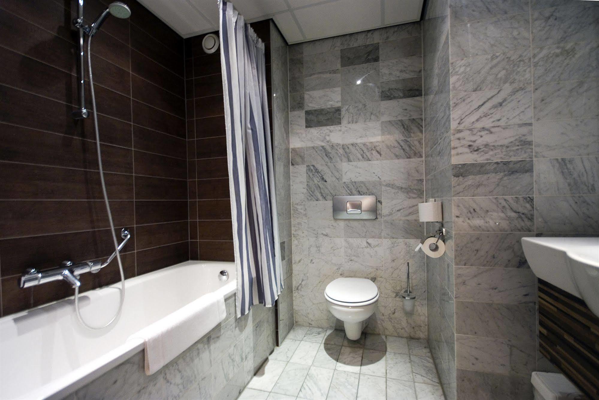 City Hotel โอส ภายนอก รูปภาพ