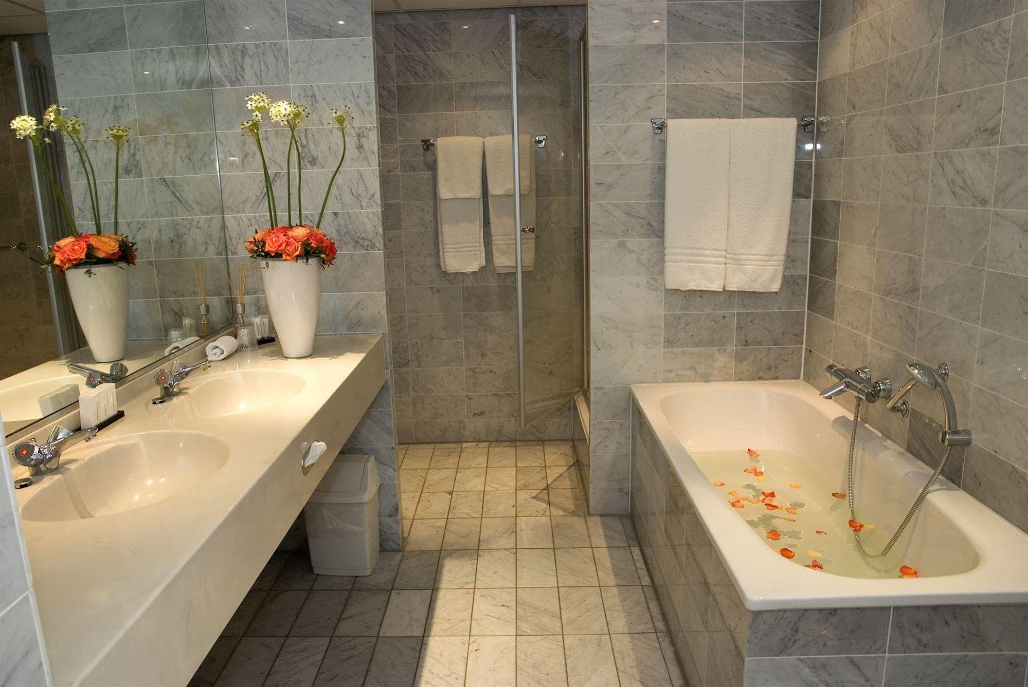 City Hotel โอส ภายนอก รูปภาพ